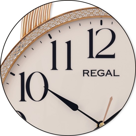 Sarkaçlı Zarif Duvar Saati