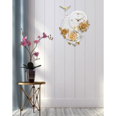 Kabartma Çiçek Desenli Duvar Saati